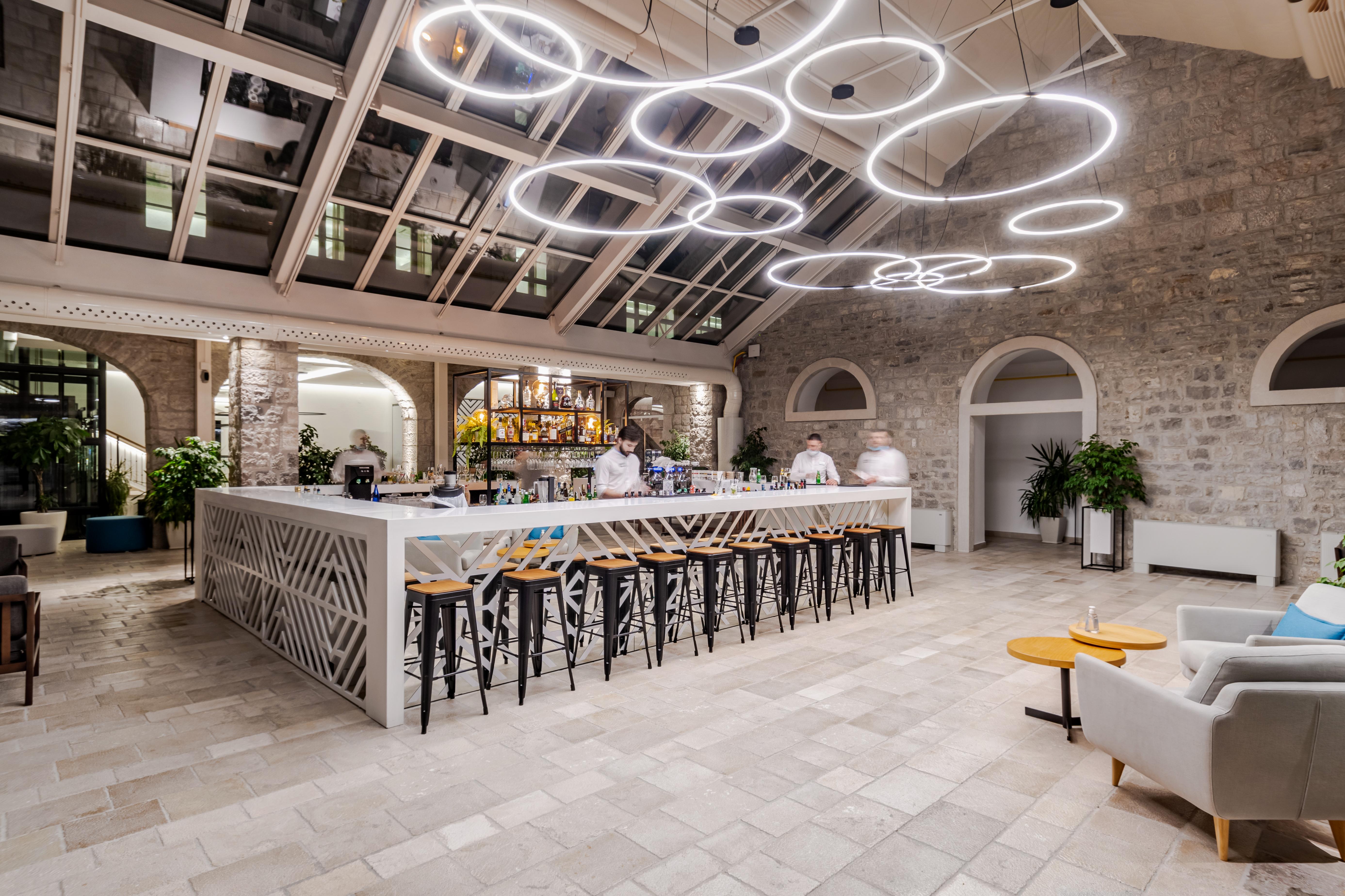 Lazure Hotel & Marina 헤르섹 외부 사진