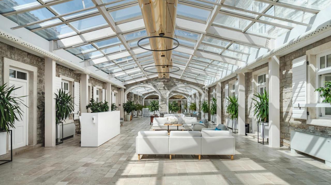 Lazure Hotel & Marina 헤르섹 외부 사진